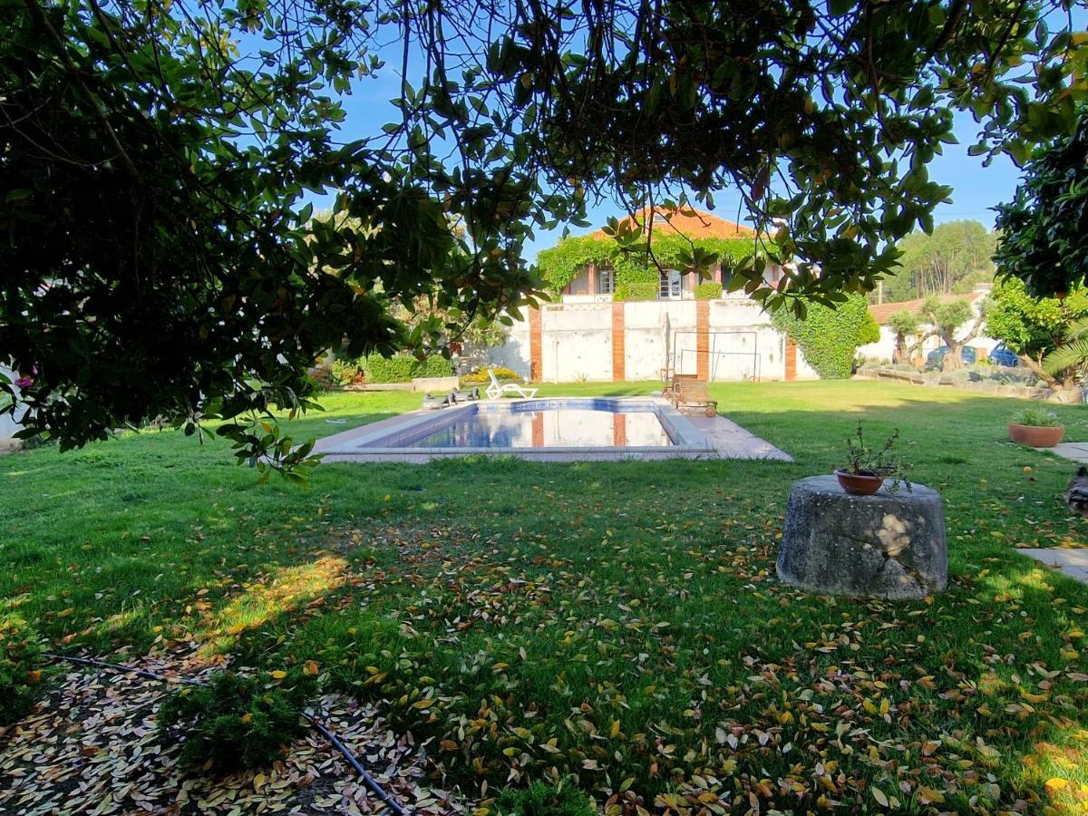 Casa Nikana Turcifal Exterior foto